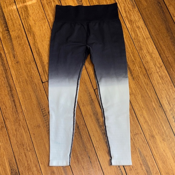 Women's Zyia leggings lot of 3 - Picture 12 of 16